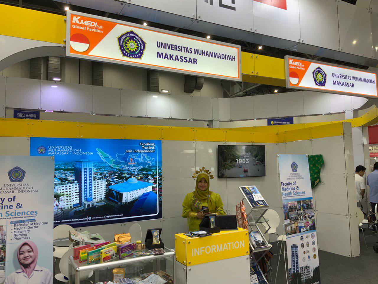FMHS UNISMUH Makassar Showcases Healthcare Innovations at KOAMEX 2023 International Medical Device Exhibition