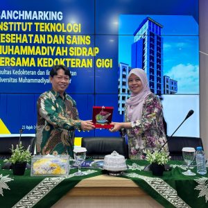 Synergy among Muhammadiyah Higher Education Institutions:ITKeS Muhammadiyah Sidrap Conducts Dental Education Benchmarking at FMHS Unismuh Makassar