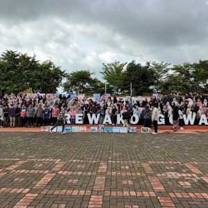 270 FMHS Unismuh Students Engage in Disaster Health Preparedness Outreach
