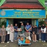 Final Touches of Ramadan: IKA FK UNISMUH Shares with Two Muhammadiyah–Aisyiyah Orphanages and Inspires Children to Dream Big