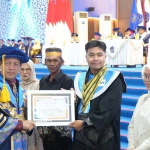 Medical Student Nur Afiq Zaki Ananda Named Universitas Muhammadiyah Makassar’s Top Graduate